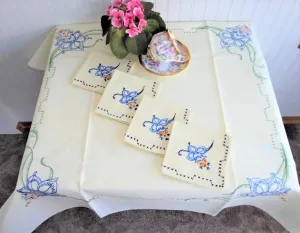 Embroidered Tablecloth Daffodils 36 Inch Square 4 Napkins 1960s Bridge Cloth Card Table