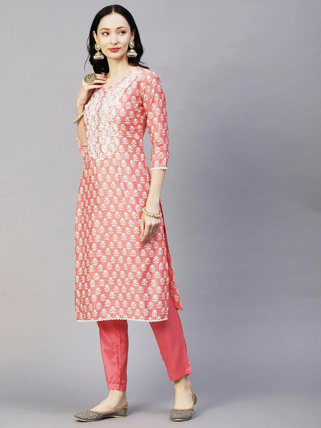 Floral Printed Resham Aari Embroidered Kurta With Pants & Printed Dupatta - Peach