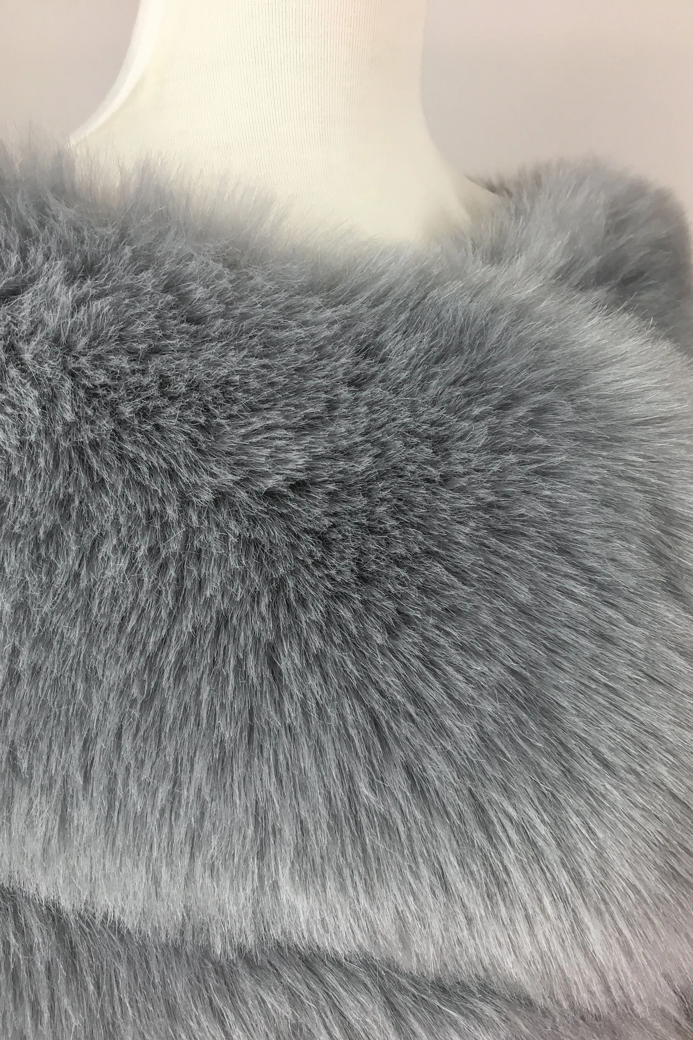 Gray Fur Wrap (Penelope Gry01)