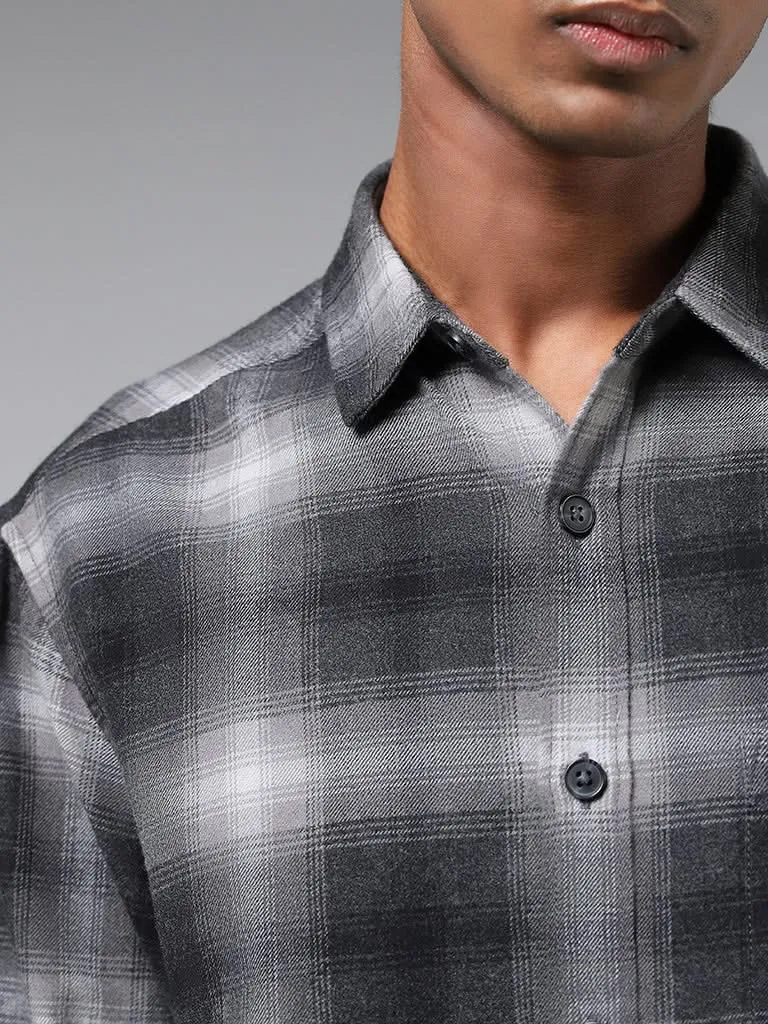 Nuon Dark Grey Plaid Checked Cotton Relaxed-Fit Shirt