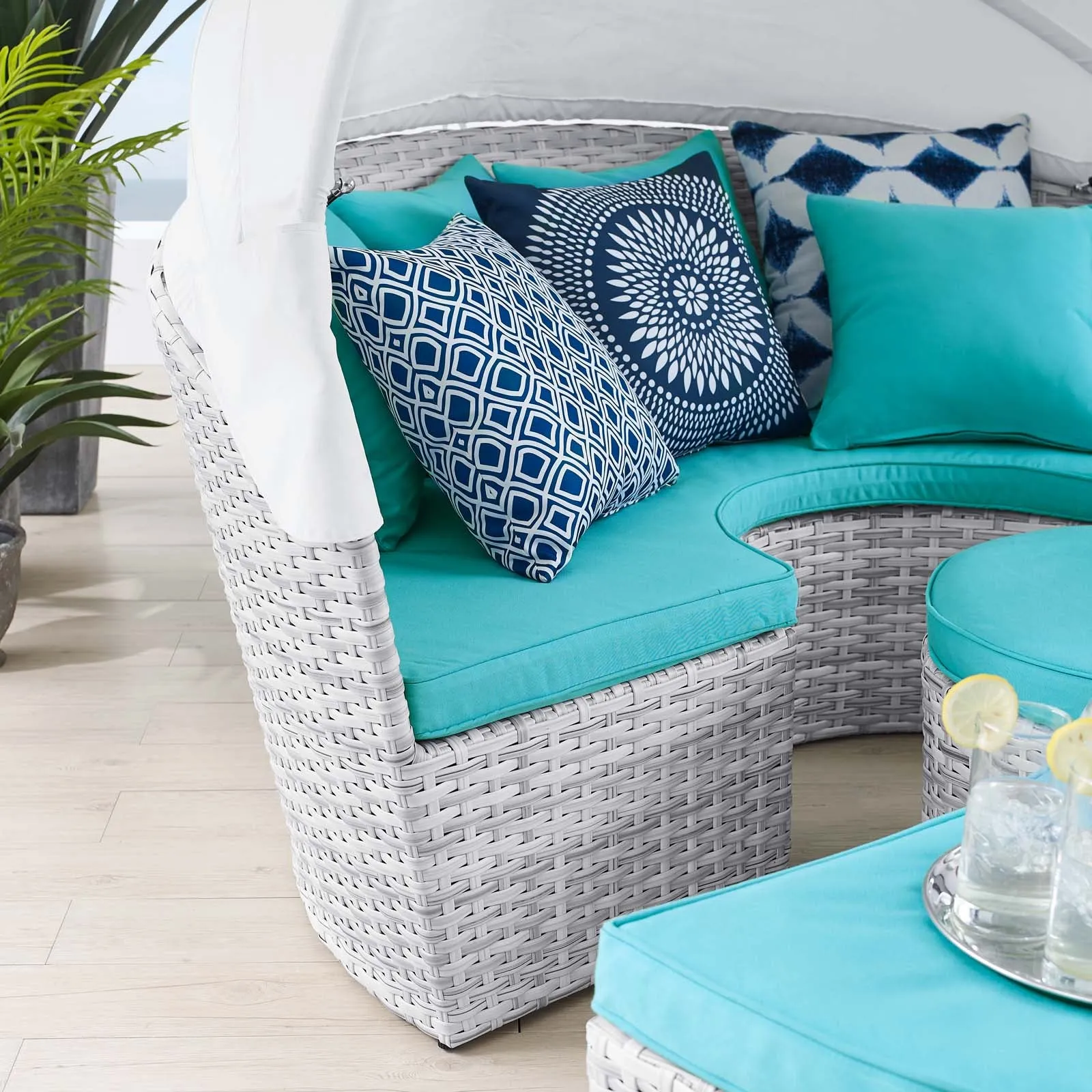 Scottsdale Canopy Sunbrella Outdoor Patio Daybed